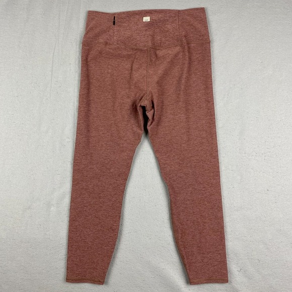 Vuori Pants - VUORI Clean Elevation Legging Hazelnut Heather Large heather zip pocket VW444